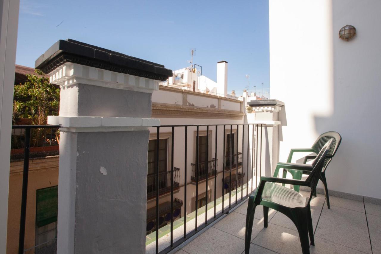 Hostel Ibarra By Bossh! Hotels Seville Luaran gambar