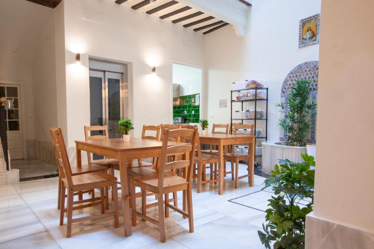 Hostel Ibarra By Bossh! Hotels Seville Luaran gambar