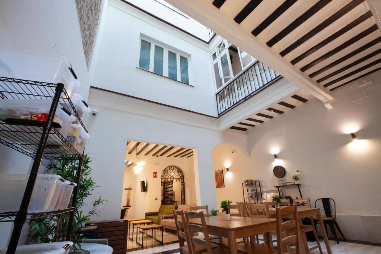 Hostel Ibarra By Bossh! Hotels Seville Luaran gambar