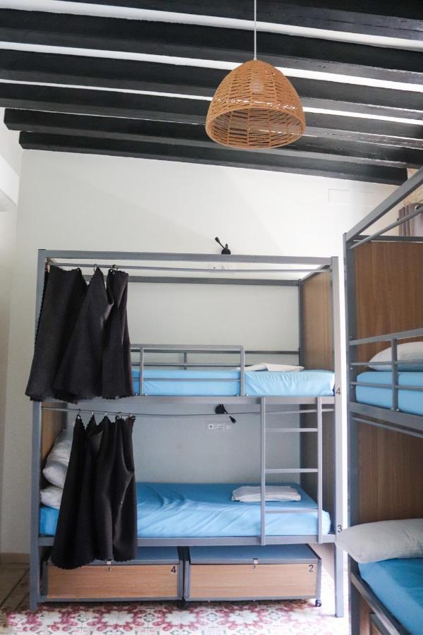 Hostel Ibarra By Bossh! Hotels Seville Luaran gambar