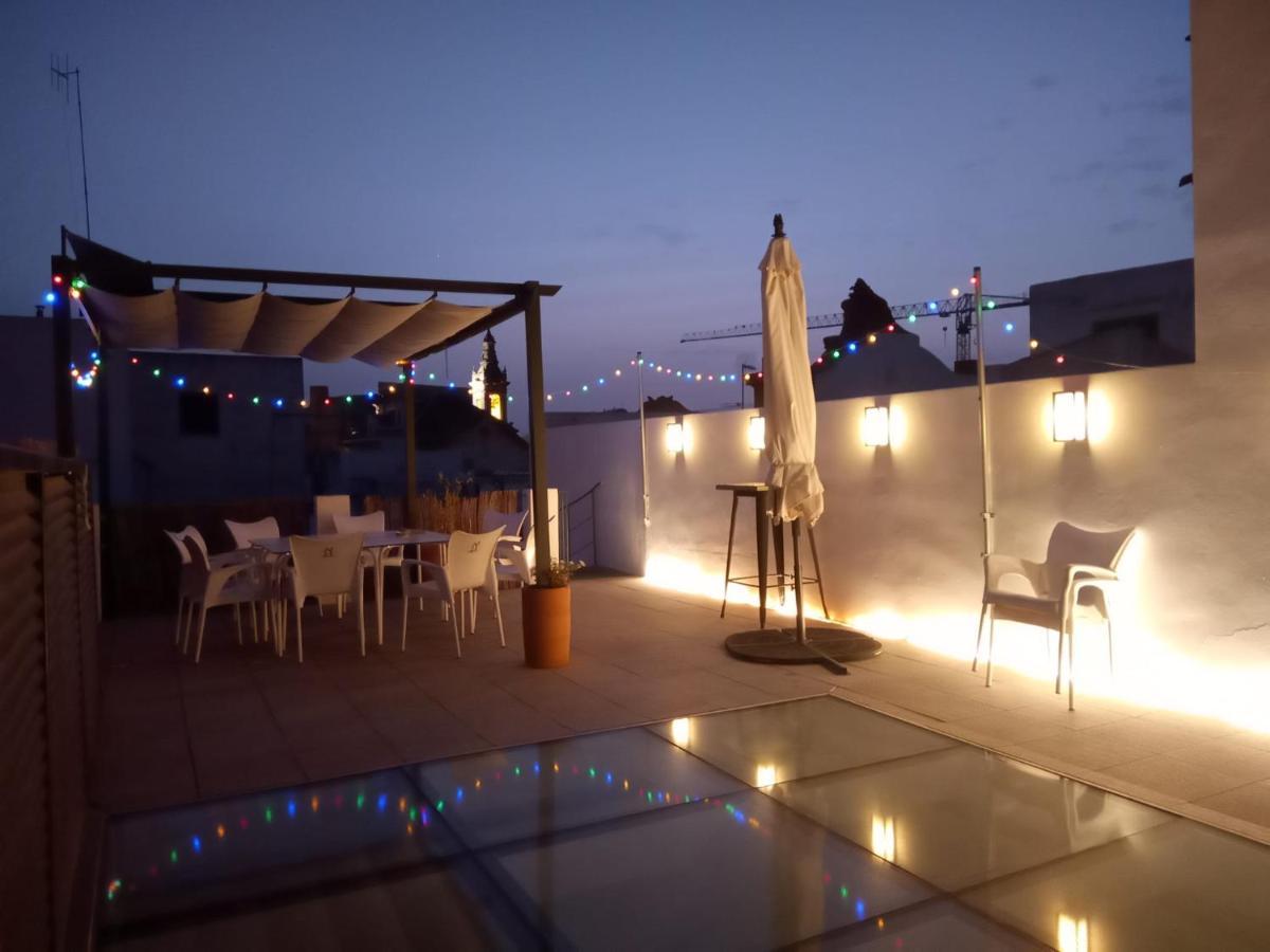Hostel Ibarra By Bossh! Hotels Seville Luaran gambar